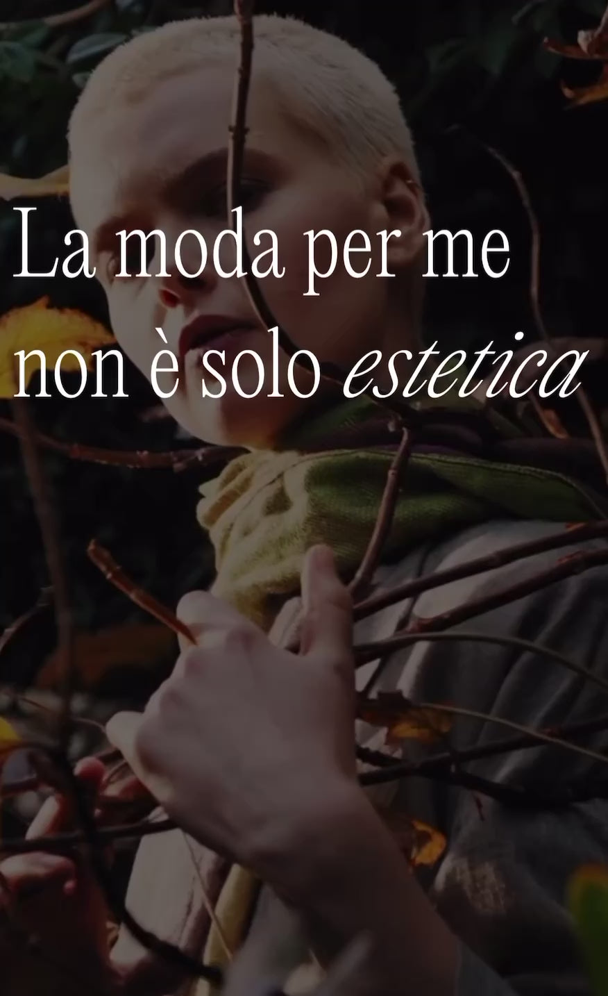 Carica il video: 
